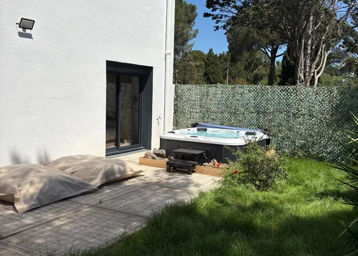 Ibiza And アパート *